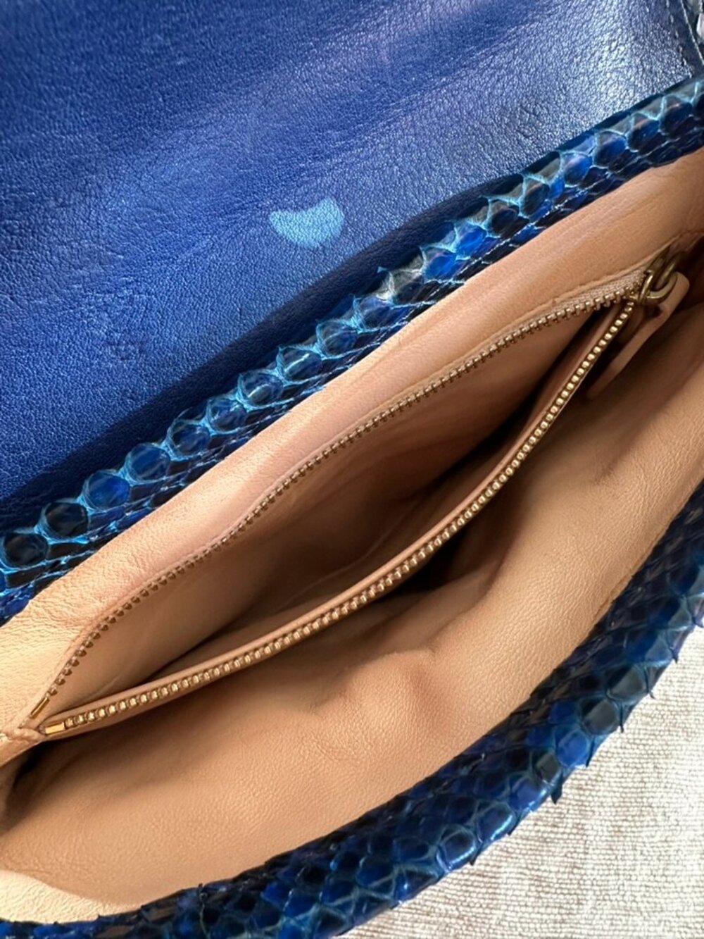 CHLOE | Extremely Rare Chloé Snakeskin Triple Chain Crossbody Bag in Royal Blue - Picture 9 of 13